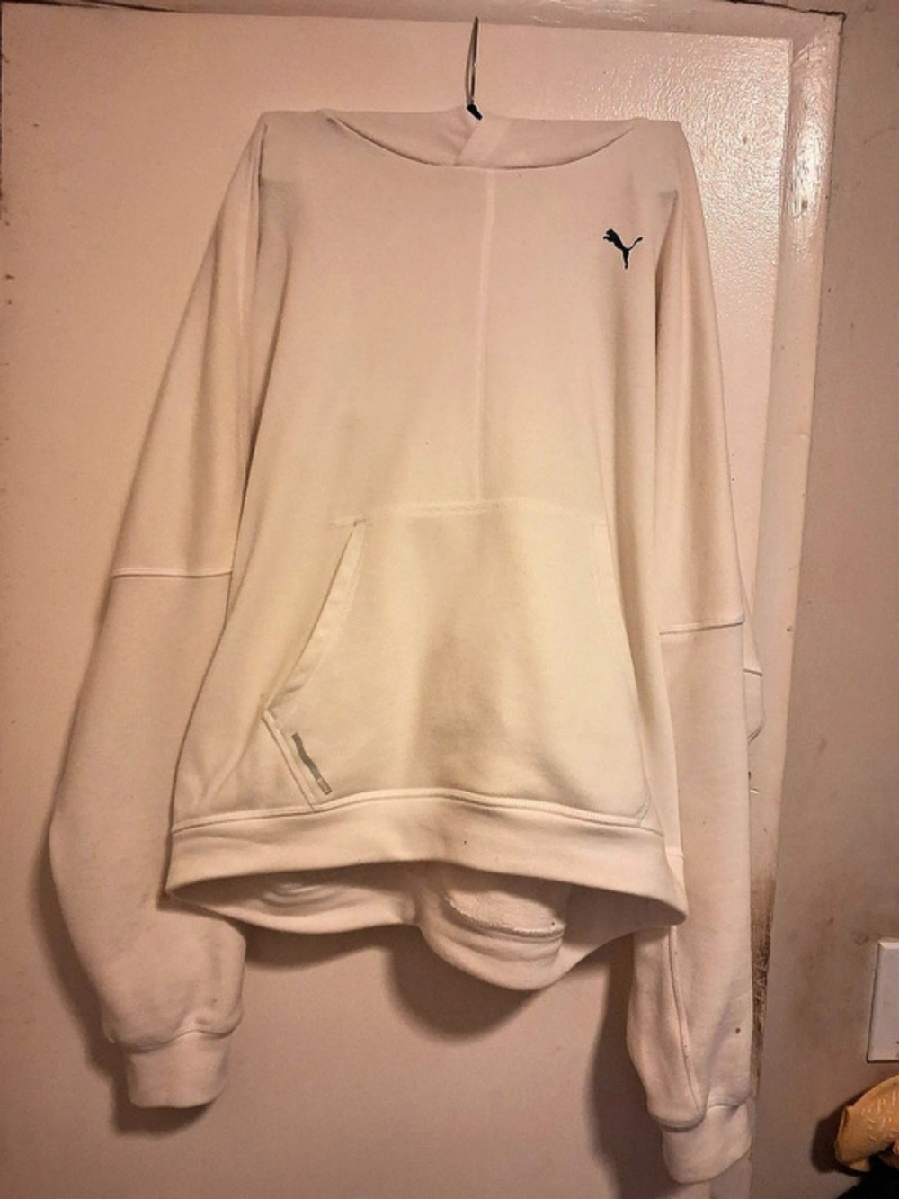 Puma TR Like New No Flaws TR hoodie in White Size Medium